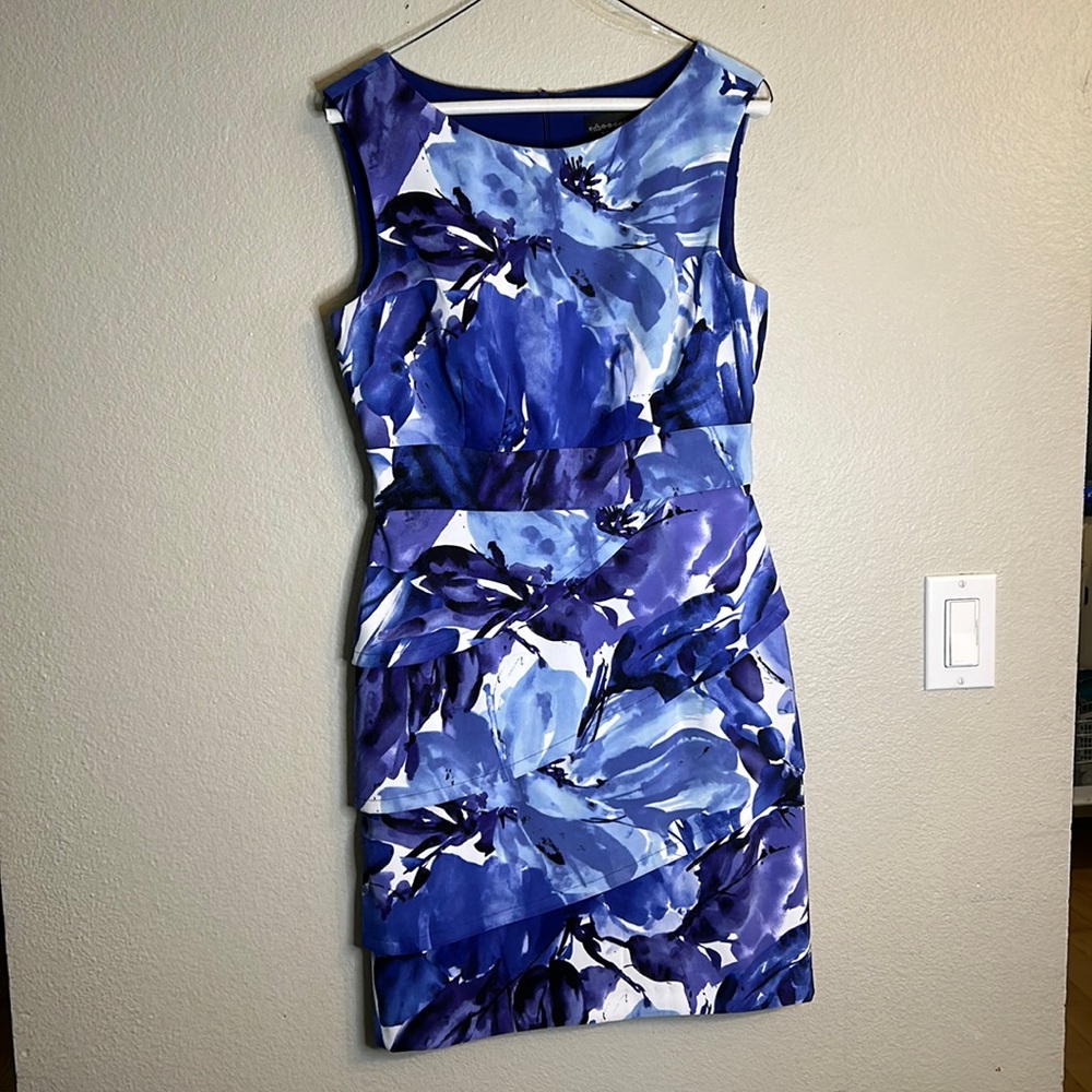 Connected Appeal size 6 Floral Dress